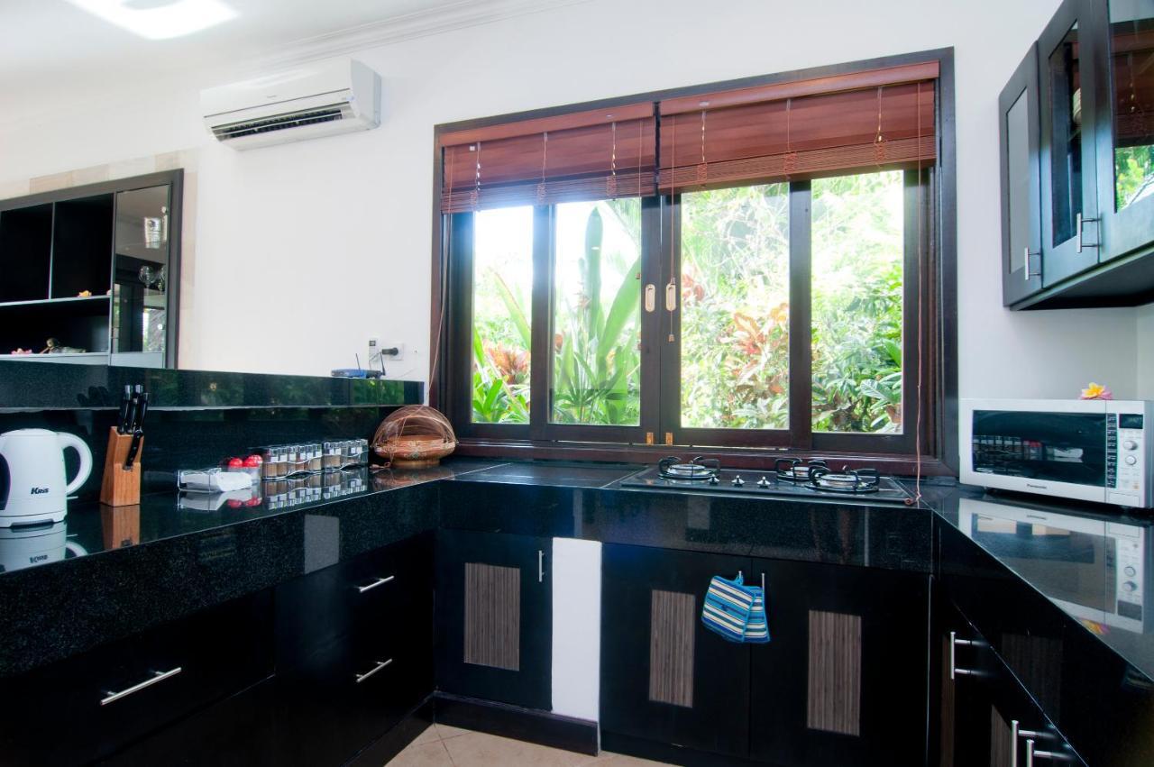 Villa Selaras Sanur Esterno foto
